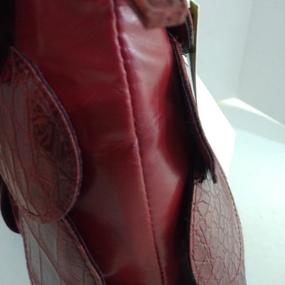 Bueno Collection Beaded Shoulder Purse - Picture 10 of 13